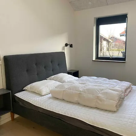 Modern Close To The Semesterbostad *